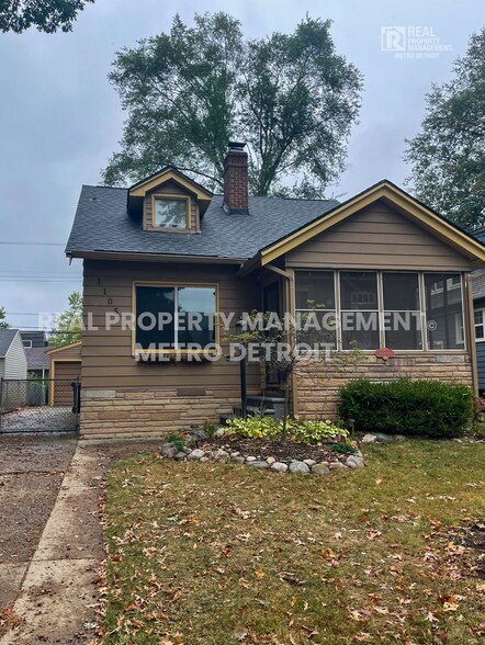 Primary Photo - 1105 E Fifth St