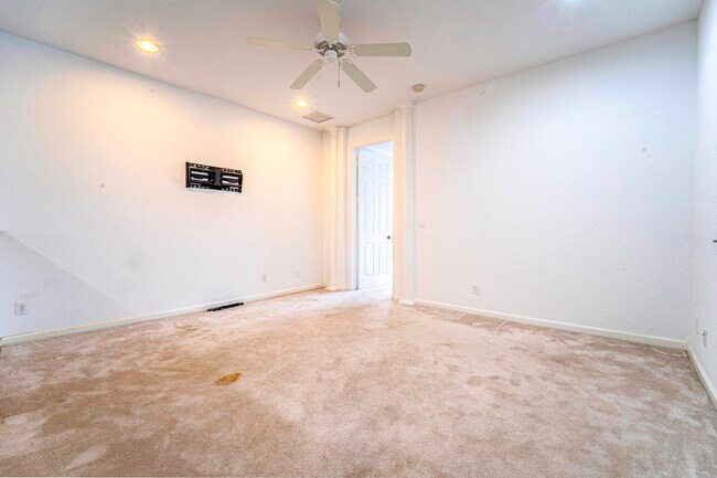 Building Photo - 2177 SW Cape Cod Dr