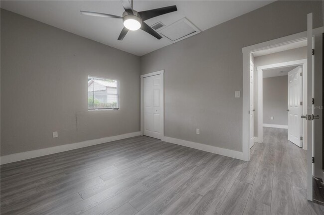 Building Photo - 812 E Bryan St