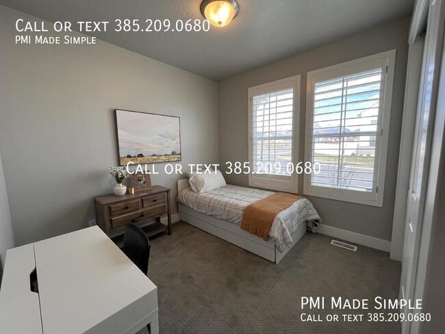Building Photo - 3193 N Meadow View Dr
