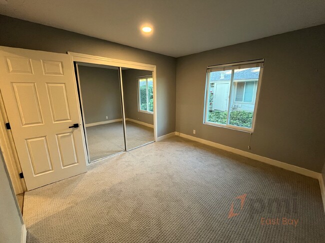 Building Photo - Brand New Fully Remodeled 3-Bd, 2-Ba Townh...