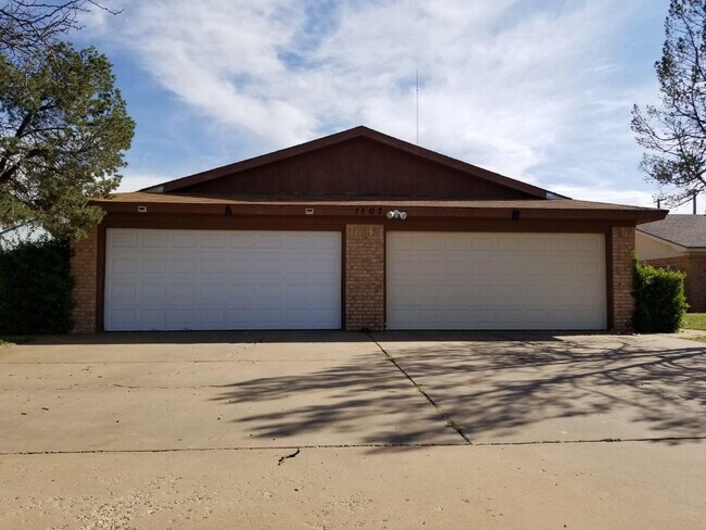 Primary Photo - 1107 80th St