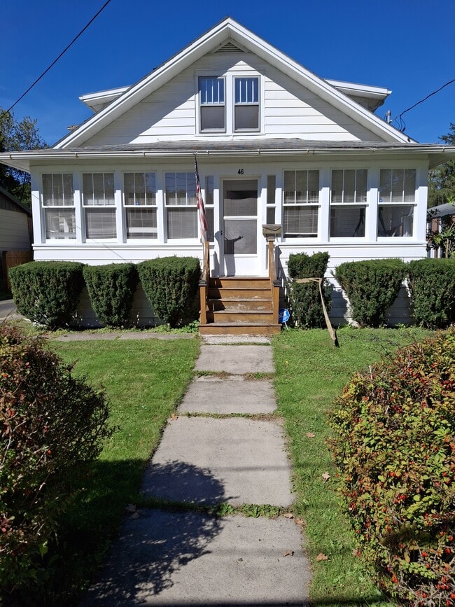 Building Photo - 46 Pine