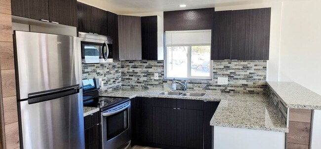 Building Photo - 50825 Oskar Ln