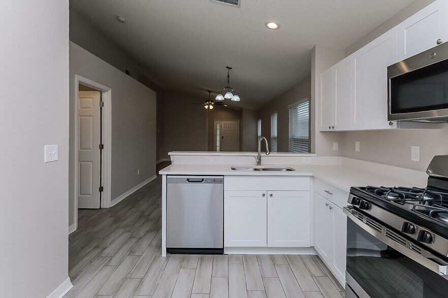 Building Photo - 6609 Northhaven Ct