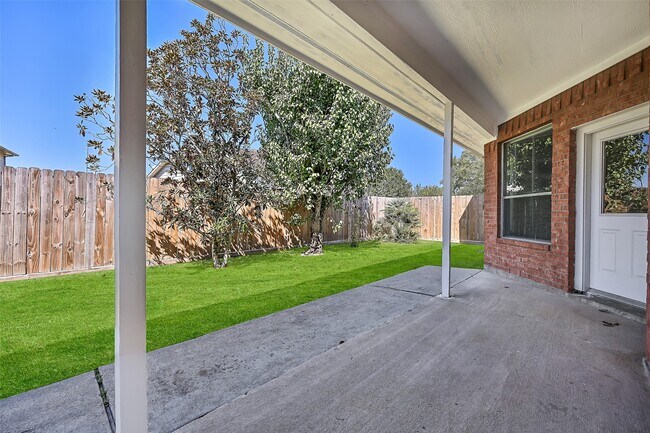 Building Photo - 16814 Tower Ridge