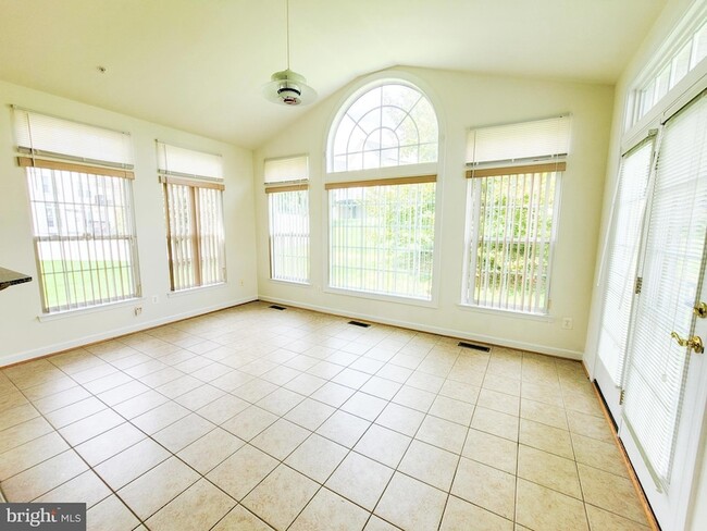Building Photo - 2702 Millwood Way