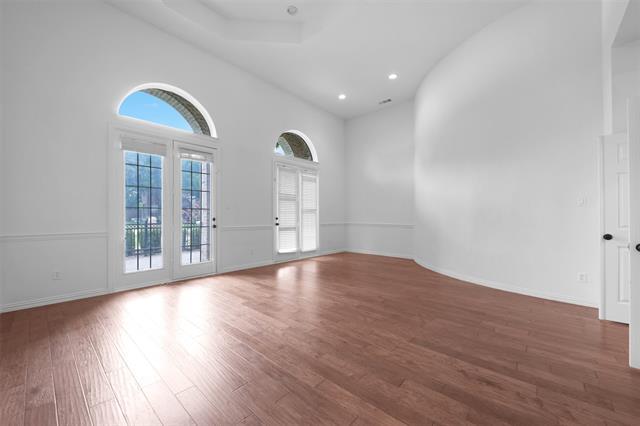 Building Photo - 3310 Meadow Wood Dr