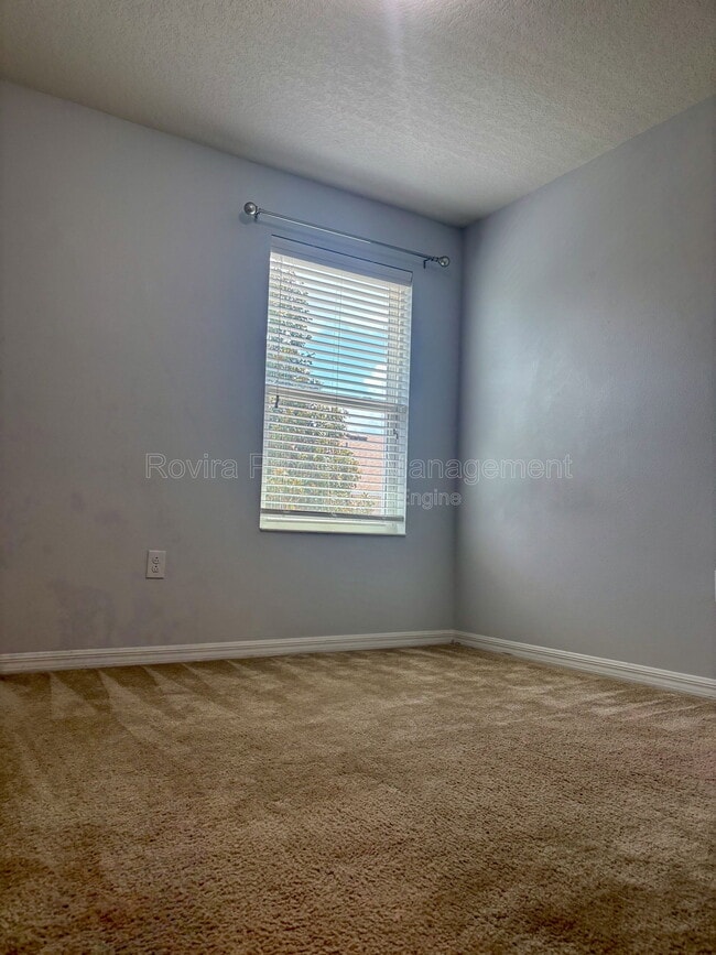 Building Photo - 5124 Crown Hvn Dr