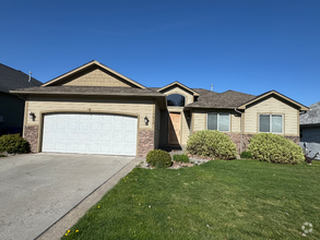 Building Photo - 7808 S Parway Ln