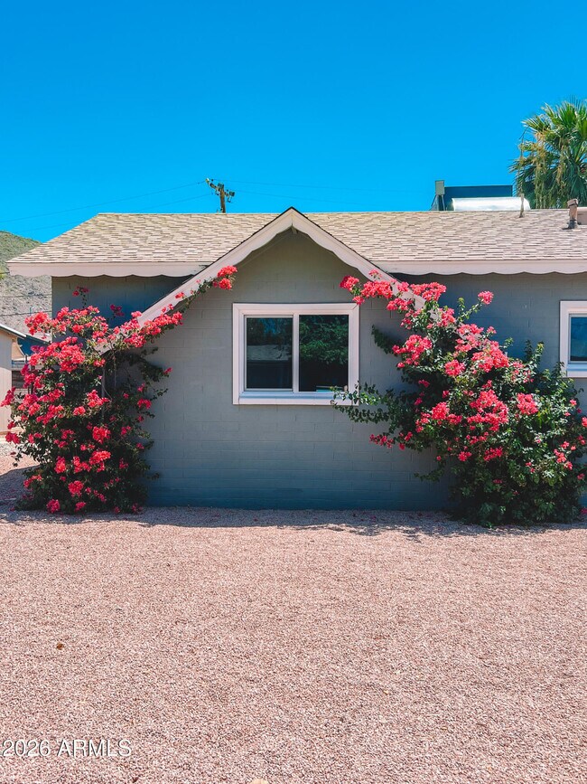 Building Photo - 11607 N 21st Ave