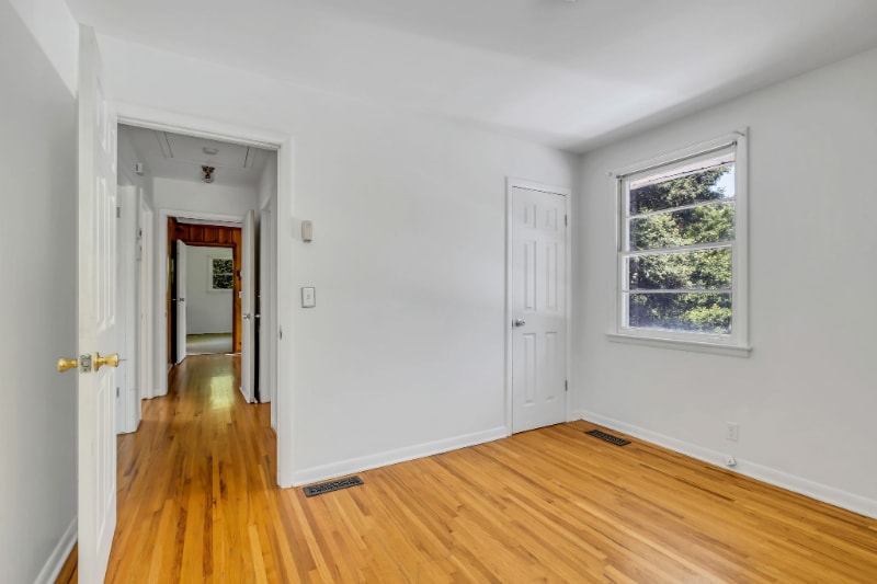 Building Photo - 1312 Cheshire Dr