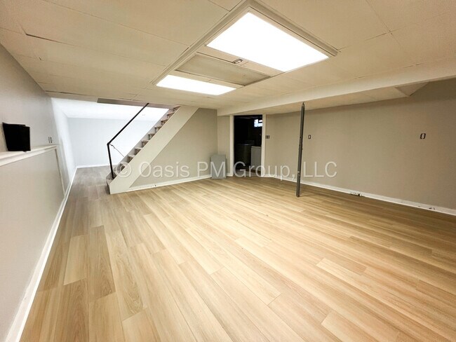 Building Photo - 9577 OH-104