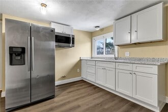 Building Photo - 24 Whipple Ave