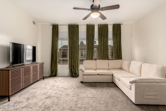 Building Photo - 240 W Juniper Ave