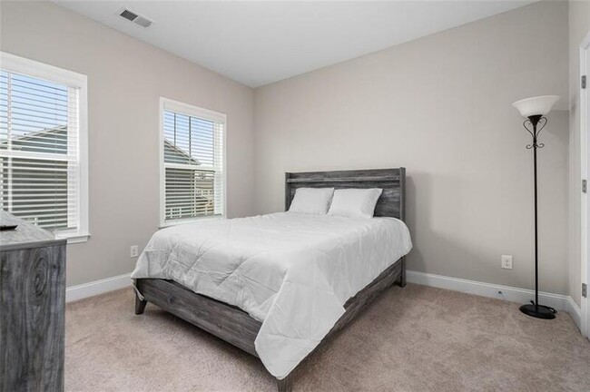 Building Photo - 2641 Blackburn Ct SE