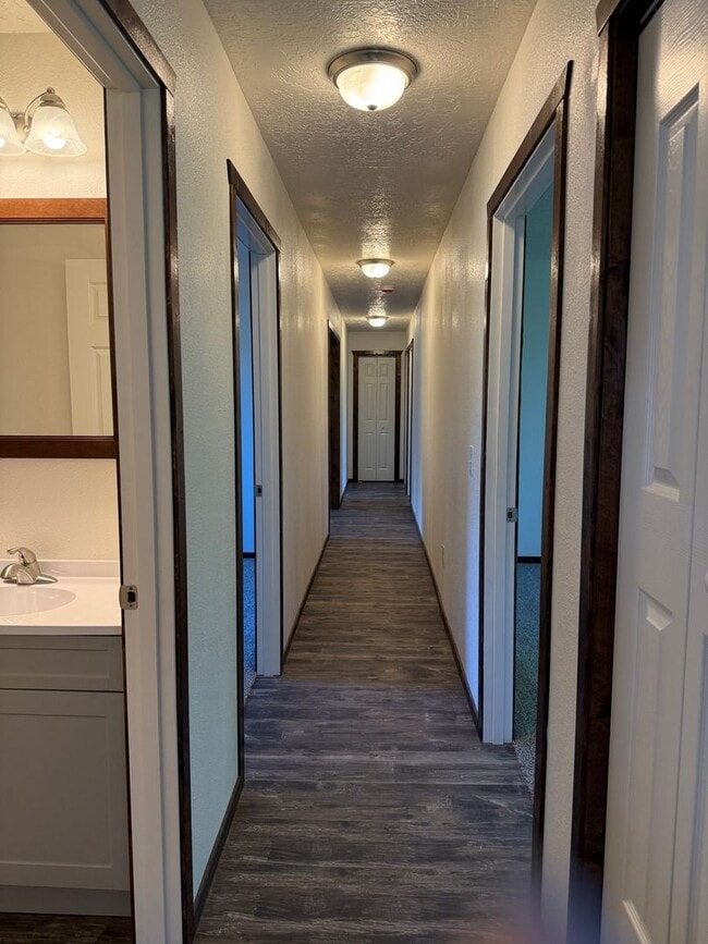 Building Photo - Country Living in this new remodel house
