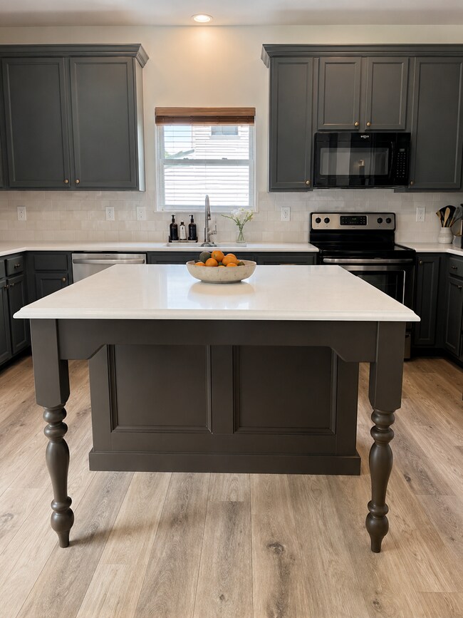 Building Photo - 512 Devon Croft