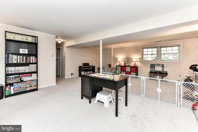 Building Photo - 7807 Suffolk Ct