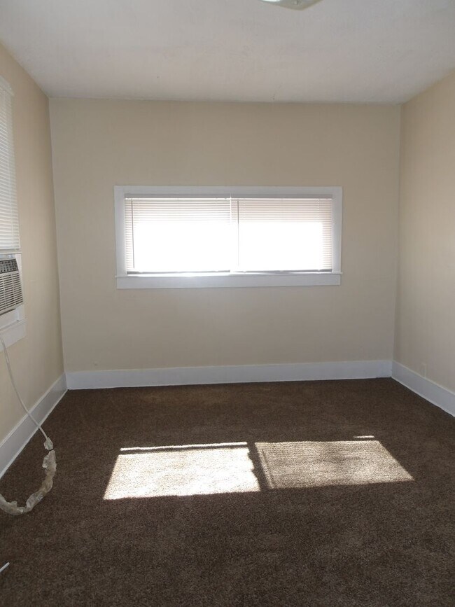 Building Photo - 538 N 26th St