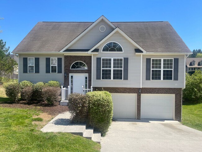 Primary Photo - 3 Bedroom + 2 Bath Home for Rent in Soddy ...
