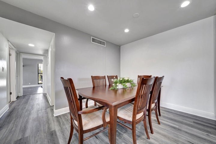 Building Photo - 516 Osprey Dr