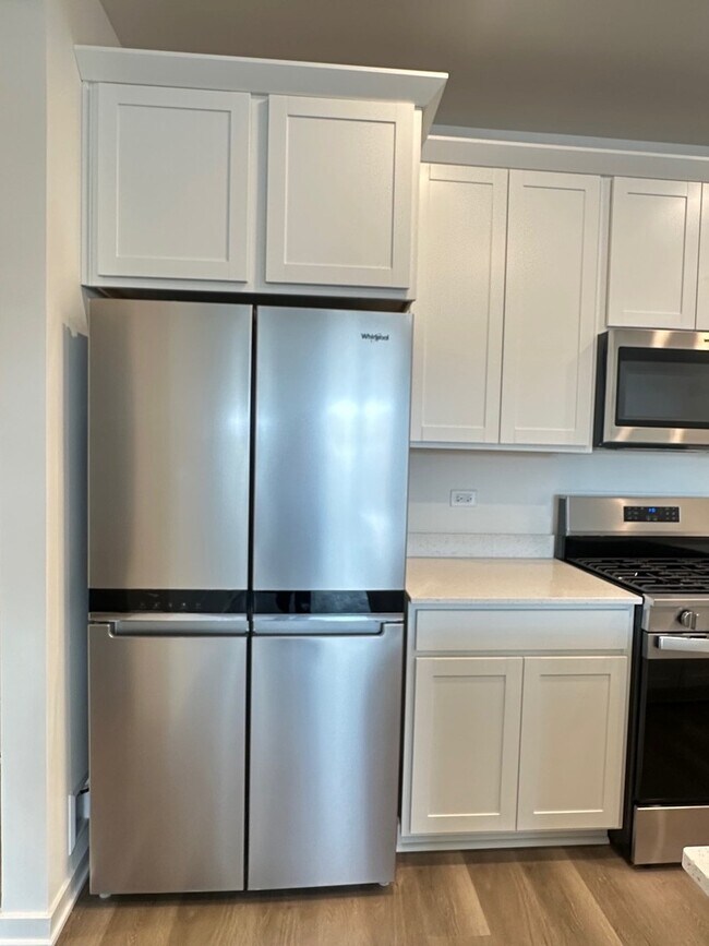 Building Photo - 2274 Barbera Dr