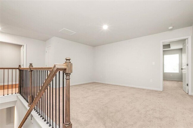 Building Photo - 410 Pt Pl Dr