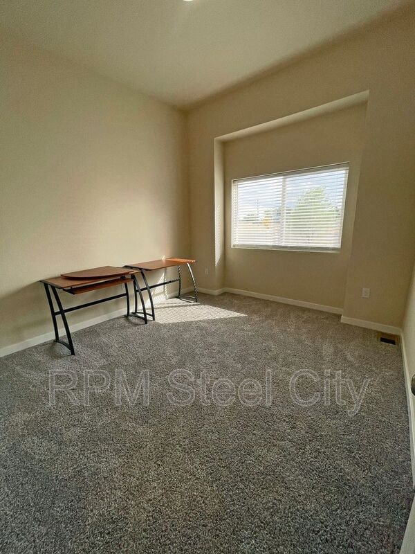 Building Photo - 751 E Laporte Dr