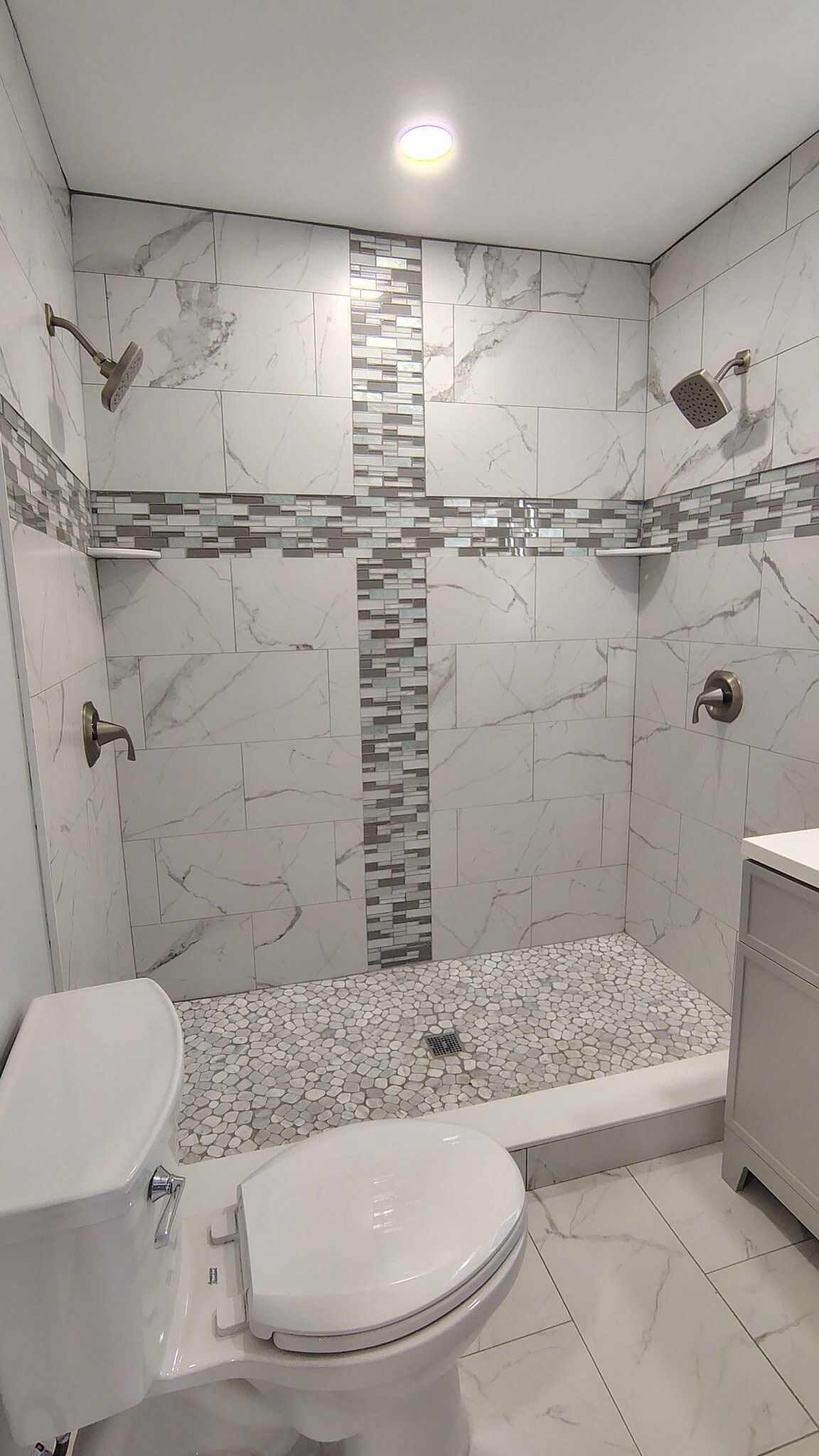 Building Photo - 1000 Main Ave