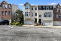 Building Photo - 7742 Valley Oak Dr