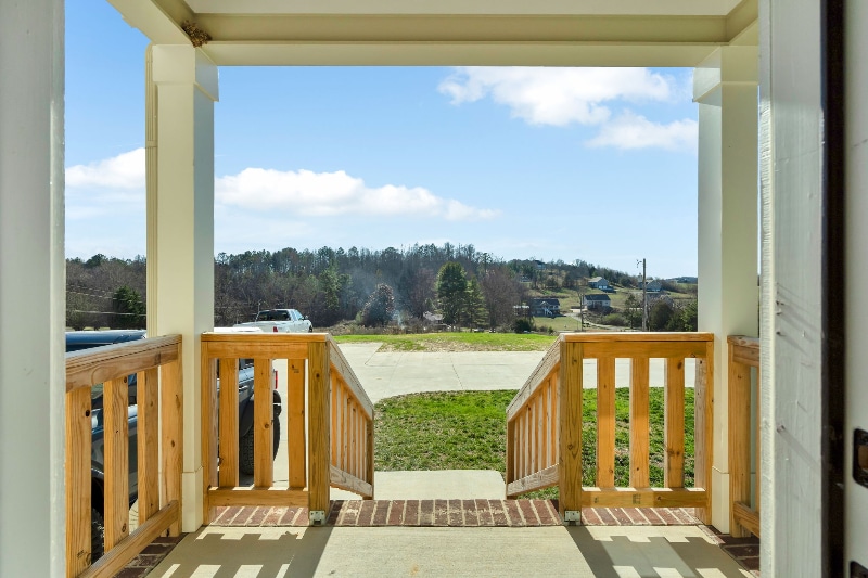 Building Photo - 381 Hungry Hollow Rd SE