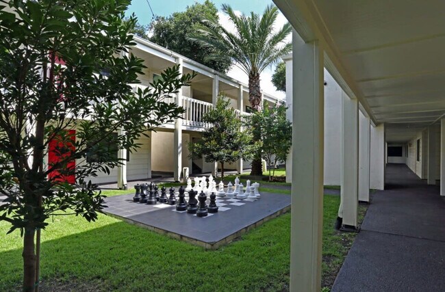 Building Photo - 5106 N Lamar Blvd