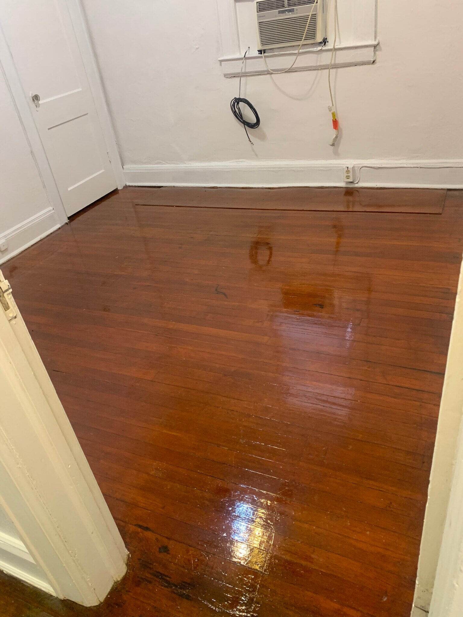 Building Photo - 1410 Watts St