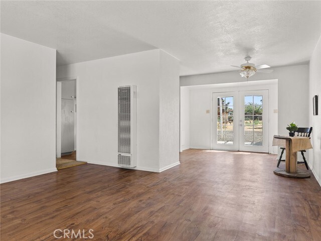 Building Photo - 5302 W Ave L-2