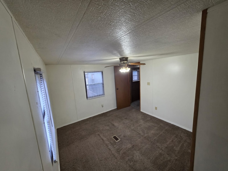 Building Photo - 4749 Marshall Ct