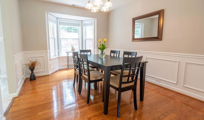 Building Photo - Beautiful 3 Bedroom in Hope Valley Farms