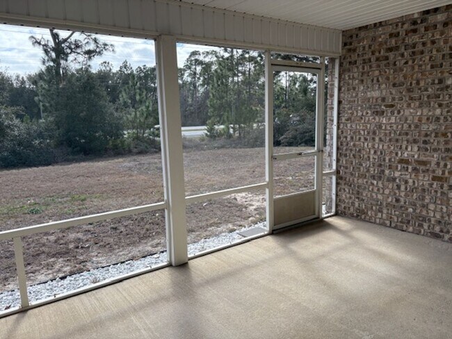 Building Photo - 1833 Sundown Dr