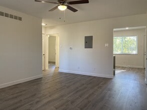 Building Photo - 3980 Brittany Cir