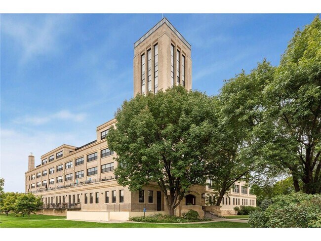 Building Photo - 730 Stinson Blvd NE