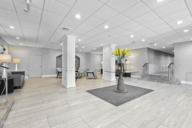 Building Photo - 675 Ocean Ave N