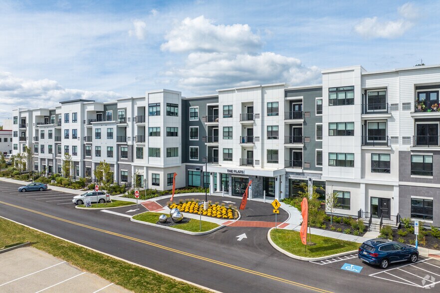 THE FLATS AT JENKINTOWN 1300 Greenwood Ave Jenkintown PA 19046