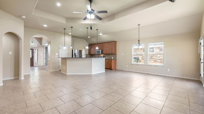 Building Photo - 15606 Fox Ln