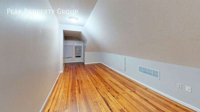 Building Photo - 138 Chittenden Ave