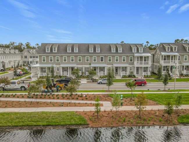 Building Photo - Brand New Luxury Town House in Island Village a Celebration, FL maintenance free community.