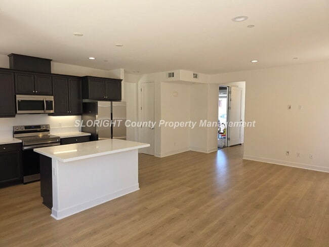 Building Photo - AVAILABLE NOW - 4 Bed, 2.5 Bath with ADU in SLO