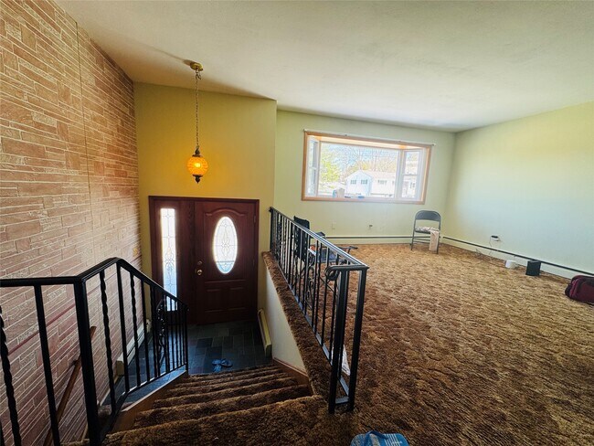 Building Photo - 100 Felters Rd