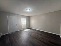 Building Photo - 2614 McLelland St