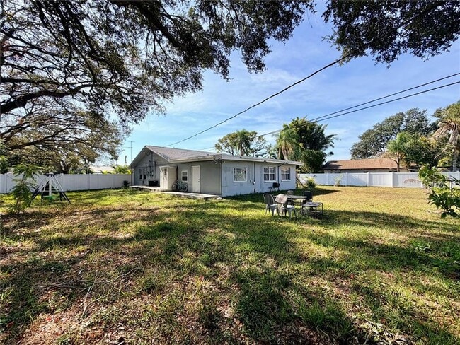 Building Photo - 3295 Adrian Ave