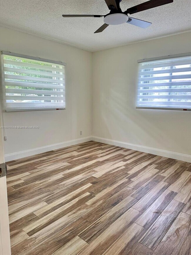 Building Photo - 1300 SW 130th Ave